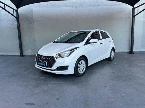 HYUNDAI HB20 1.0 UNIQUE 12V FLEX 4P MANUAL HYUNDAI HB20 1.0 UNIQUE 12V FLEX 4P MANUAL